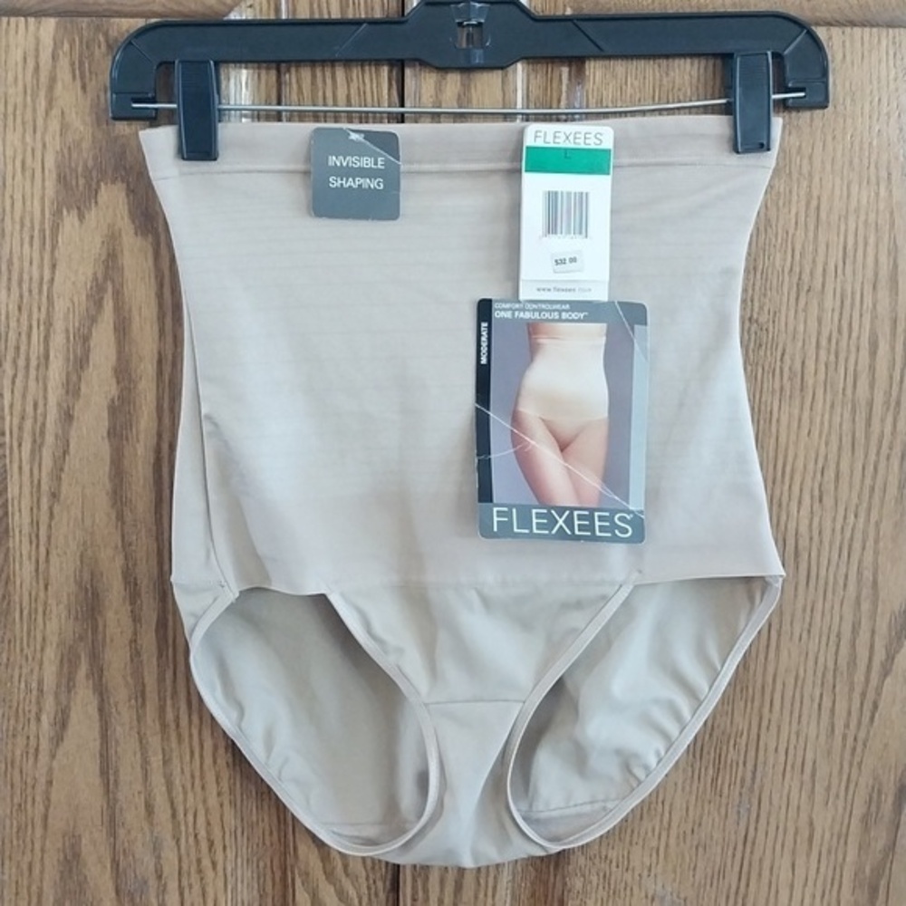 Flexees By Maidenform NWT Shapewear‎ Brief 5264 Size Large Nude Elastic Waist